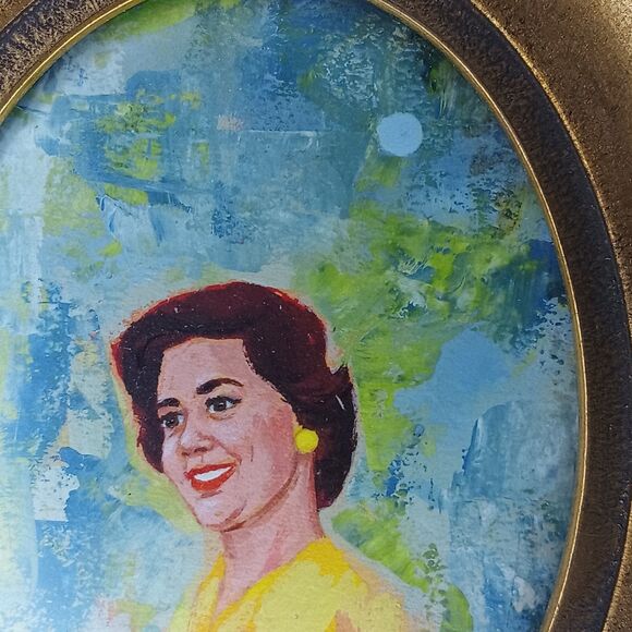 VTG 1963 Miniature Portrait Of Woman In Yellow Dress Blue Background Gold Frame - Picture 7 of 13